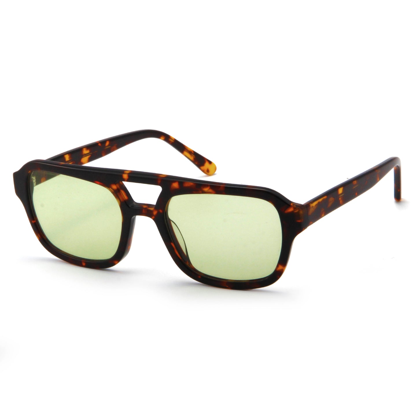 Moda Street Shooting. Moda de pasarela, generosos lentes de sol de doble haz femenino