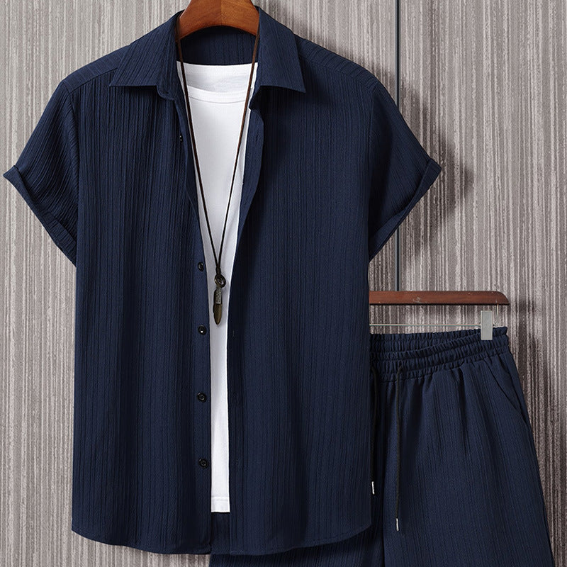 Traje de solapa de manga corta a rayas