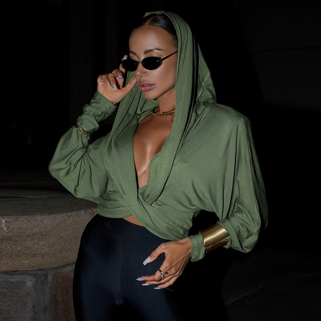 V-neck Sexy Slim Fit Midriff-baring Women's Long-sleeved Top