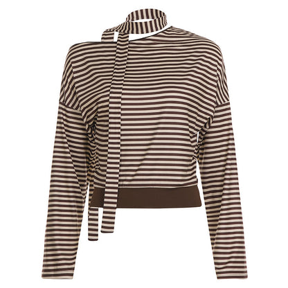 Polera de Manga Larga con Estampado de Rayas Diagonales y Estilo Elegante