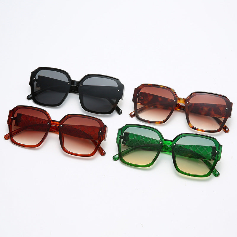 Nuevas gafas de sol de uñas de arroz cuadradas de tendencia