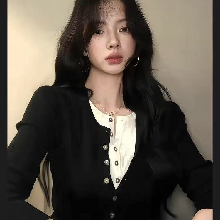 Women's Black Fake Two Pieces Knitted Bottoming Shirt